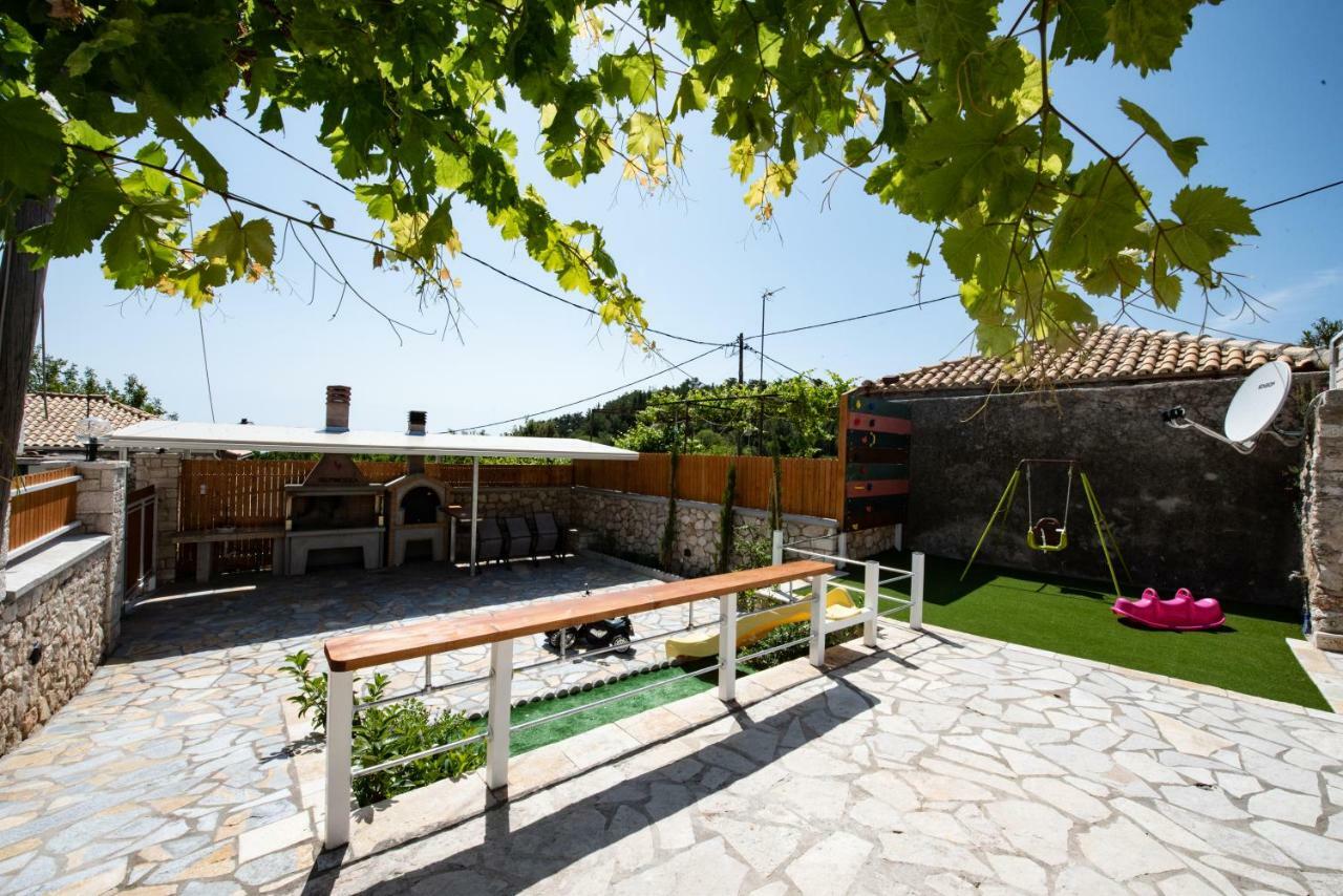 Matafia'S House Villa Kalamitsi  Exterior photo